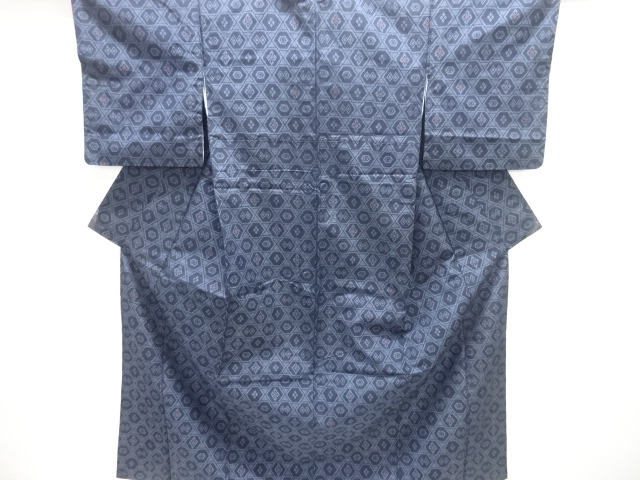 亀甲に花菱模様織出し手織り紬着物